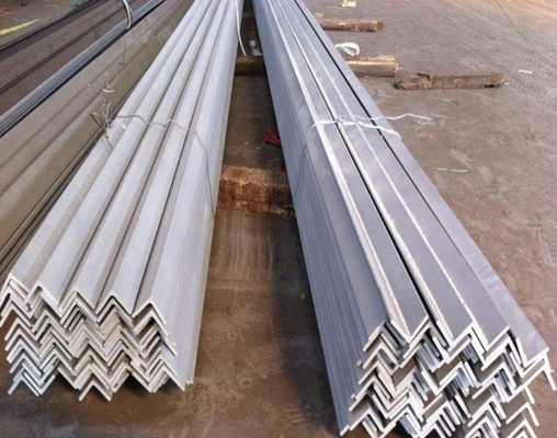 25mm Galvanised Unequal Angle Steel Q195 Q215 Oiled Painting